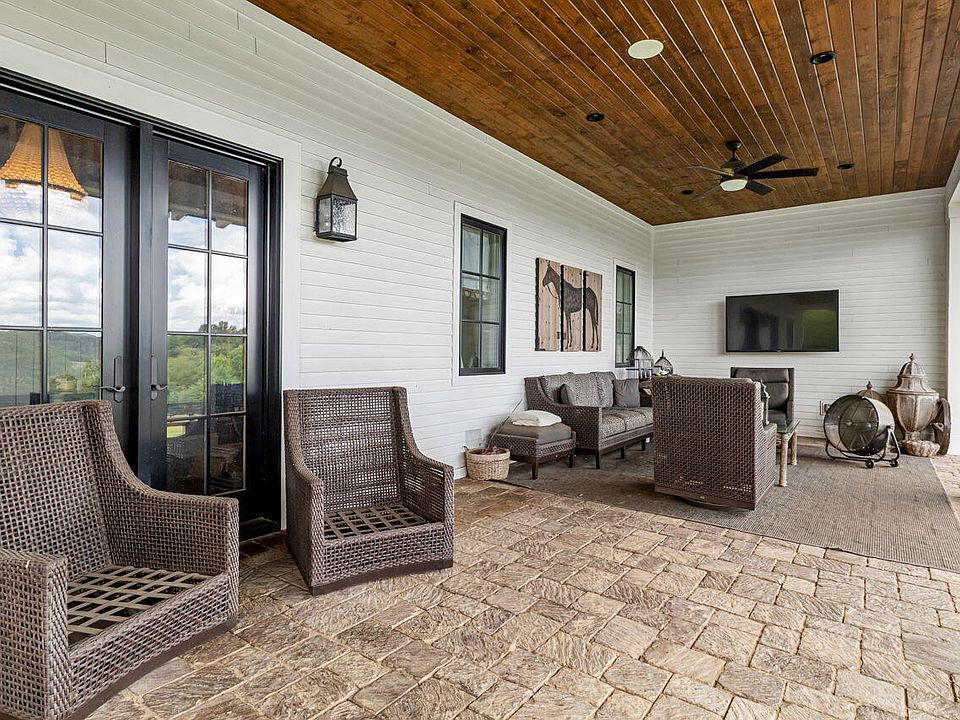 7th image of this home