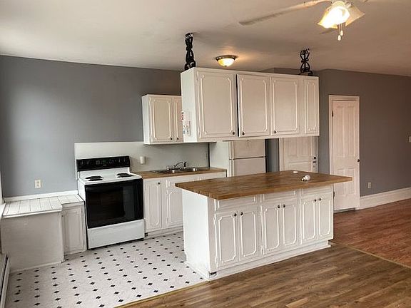 4th image of 1213 N 2nd St Floor 3