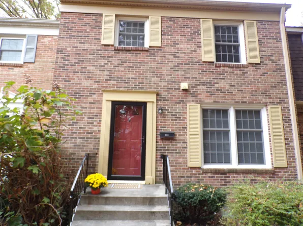 116 Canterbury Ct, Blacksburg, VA 24060