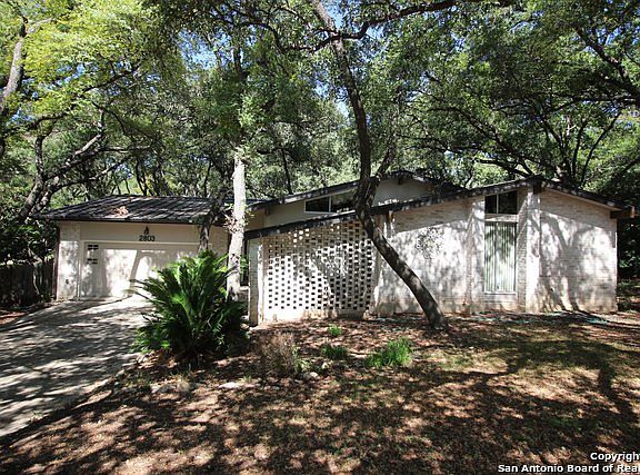 2nd image of 2803 Windy Oaks St