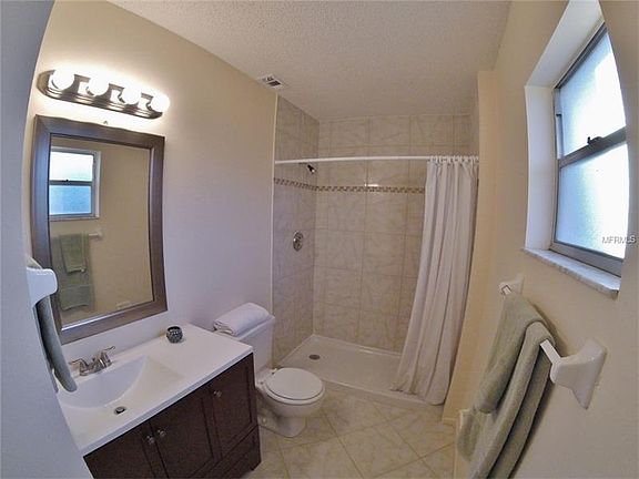 4th image of 11114 Carnegie Ave