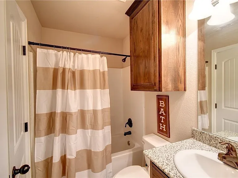 701 S Lillian St #1 — Photo 17