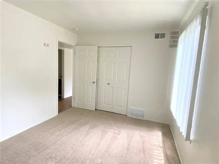 Woodland Place Apartments — Photo 40