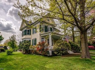 29 West St, Annandale, NJ 08801