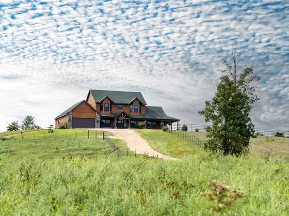 22083 W Mountain Rd, Gravette, AR 72736