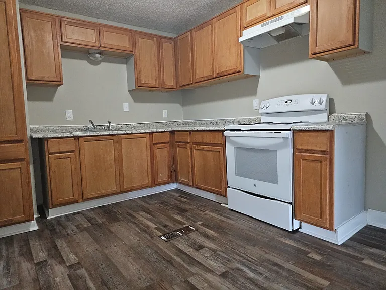 2407 Medaris Rd NW — Photo 6