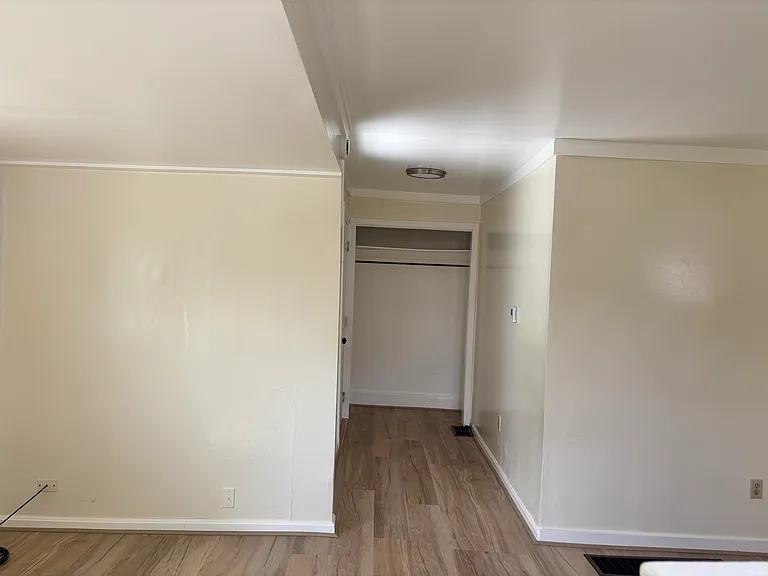 114 Matta Ave — Photo 8