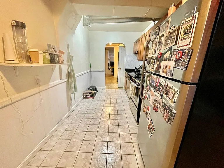 337 Beacon St #4 — Photo 7