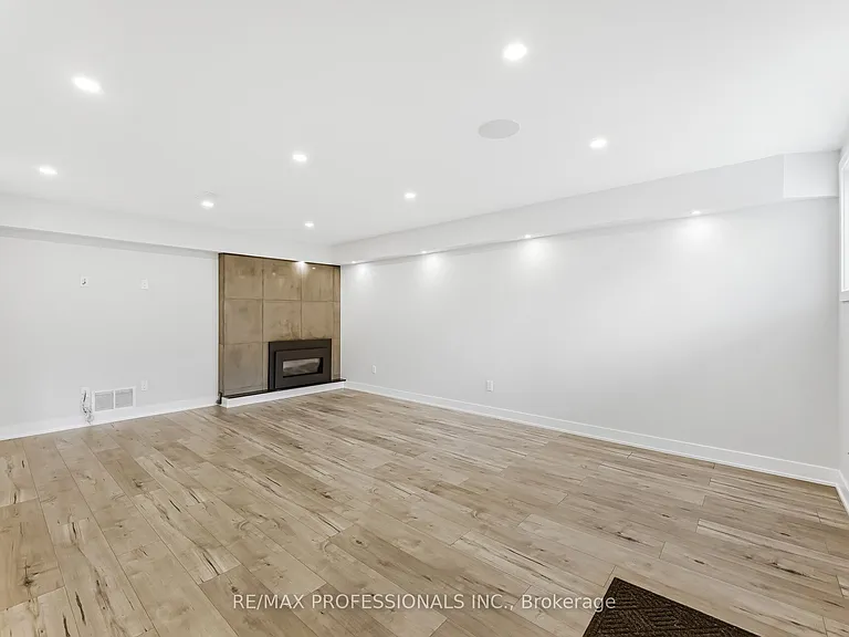 10 Boxwood Rd — Photo 7