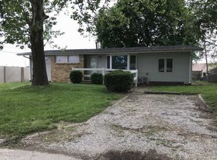 903 Ada Dr, Champaign, IL 61821