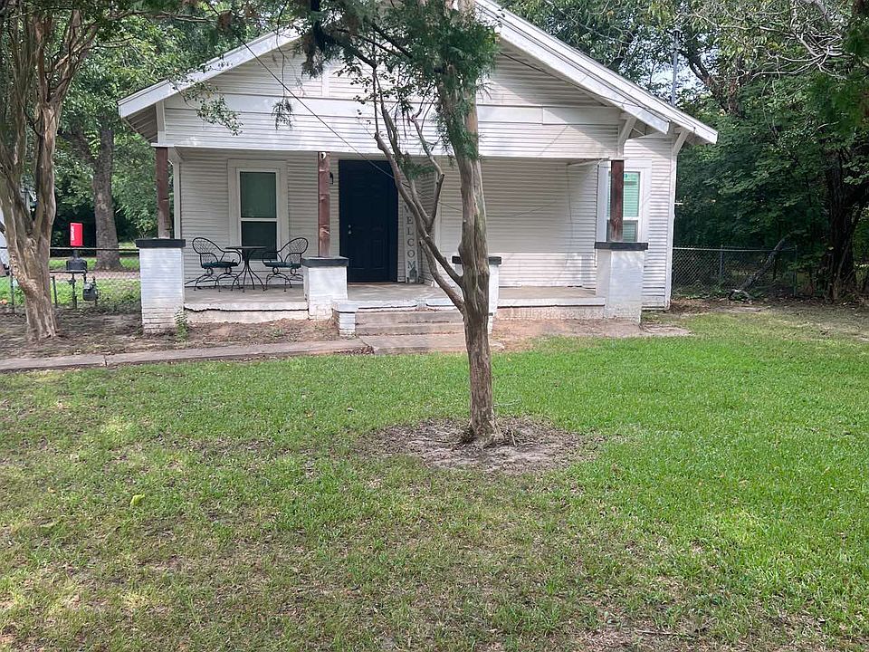 1st image of 1005 Wolfe City Dr