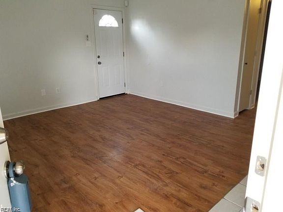 2nd image of 6128 Bradford Dr