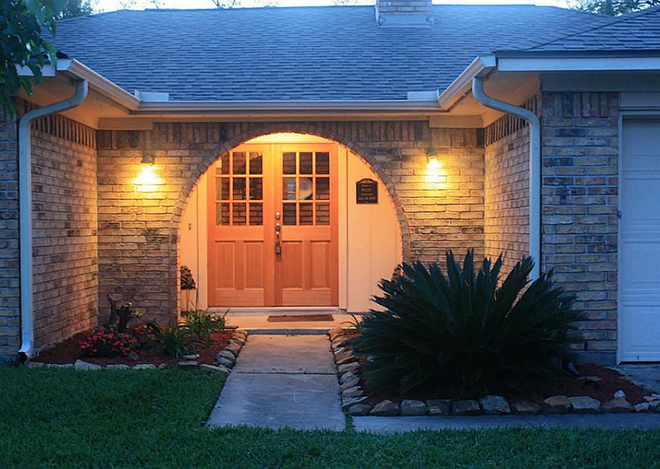 1st image of 3309 Park Vista Ln