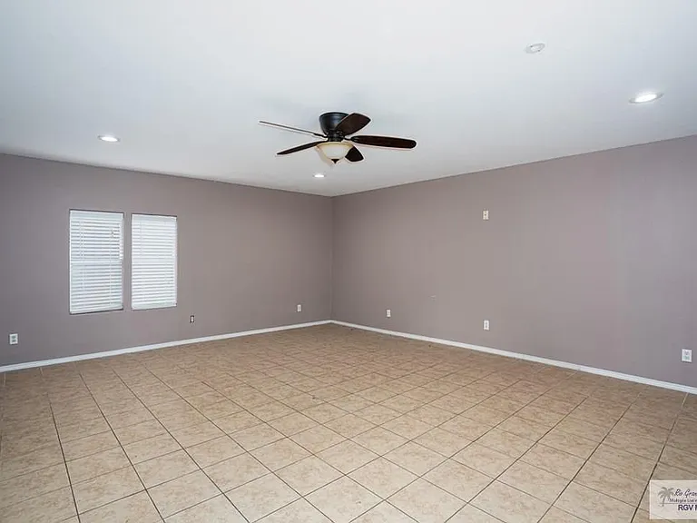 2202 Ella St — Photo 21