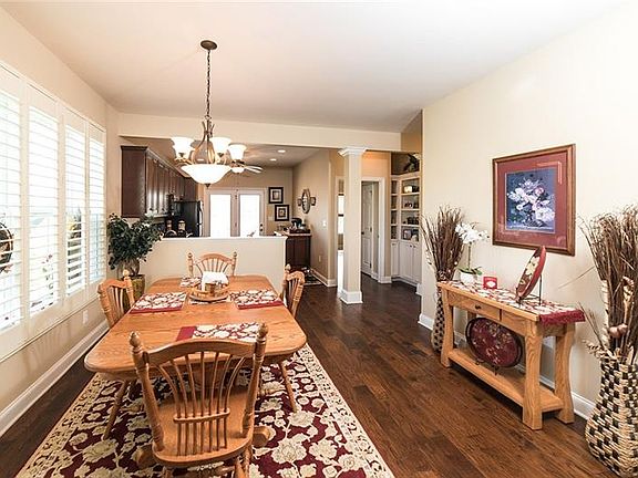 5th image of 1125 Scepter Ln W
