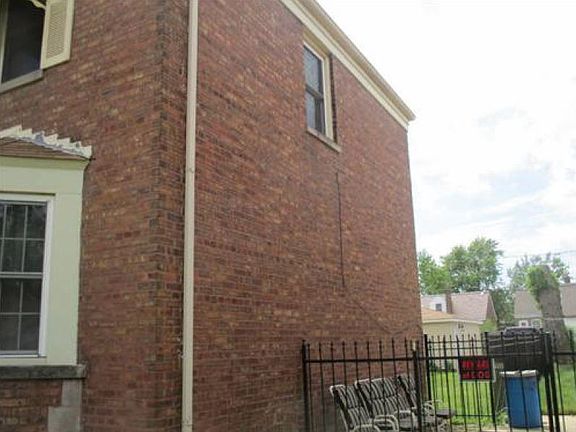 4th image of 12442 S Throop St