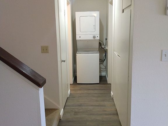 4th image of 465 4th Ave Unit 15