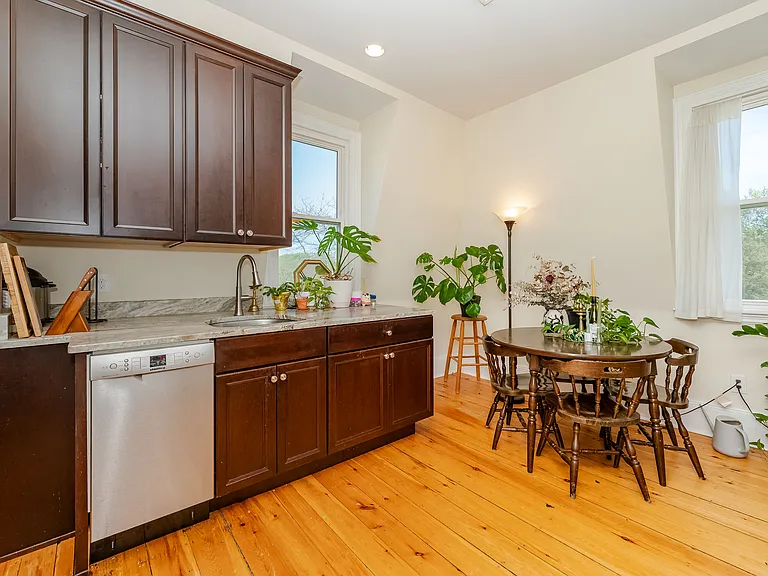 229 Miller Ave #6 — Photo 3