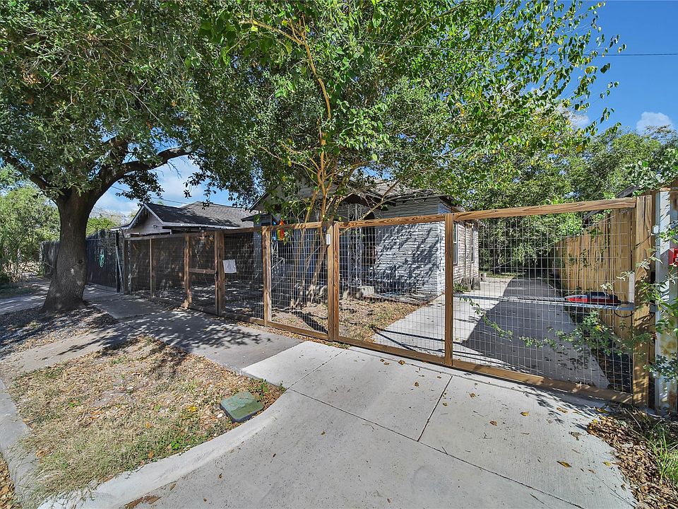 1st image of 1120 Capron St