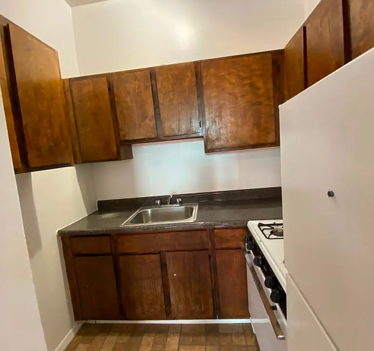 20 N Broadway #3D