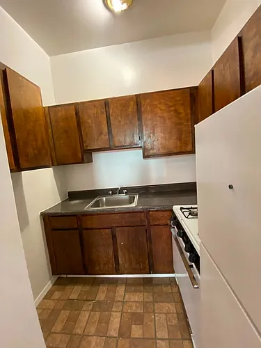 20 N Broadway #3D Photo 1