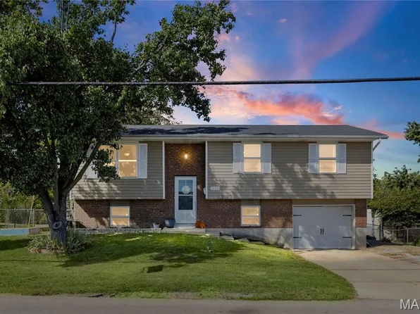 1105 Market St, Sainte Genevieve, MO 63670