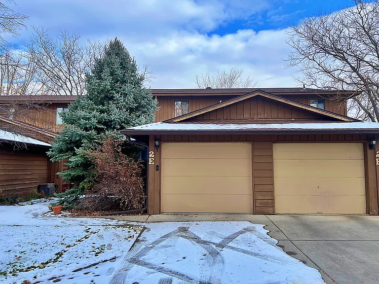 3400 Canyon Dr #2E — Photo 1