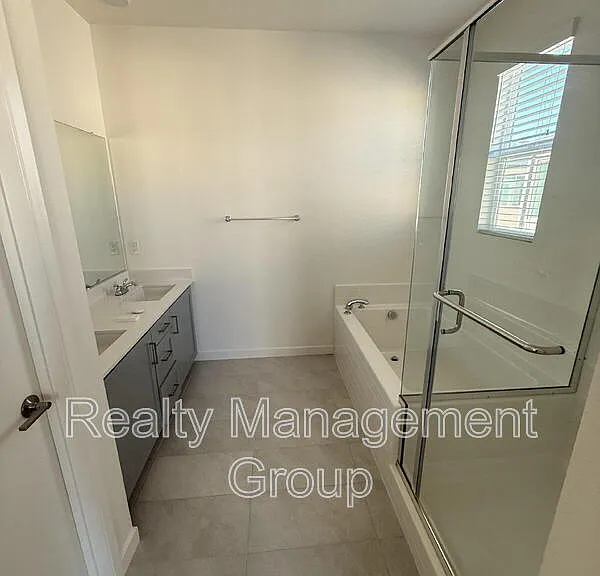 5480 Shorefront Dr #163 — Photo 18