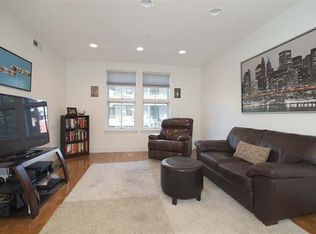 109 Harrison St APT 303, Hoboken, NJ 07030