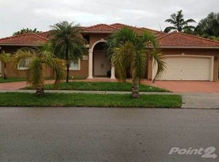 7800 NW 162nd Ter, Miami Lakes, FL 33016