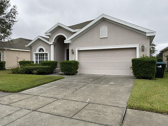 3rd image of 621 Fern Lake Dr
