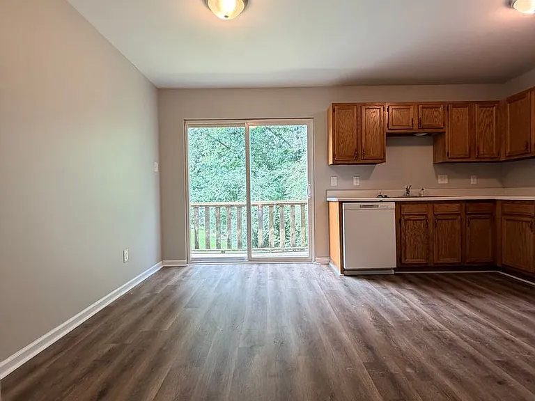 8700 White Rock Lane Units 1-3 — Photo 4