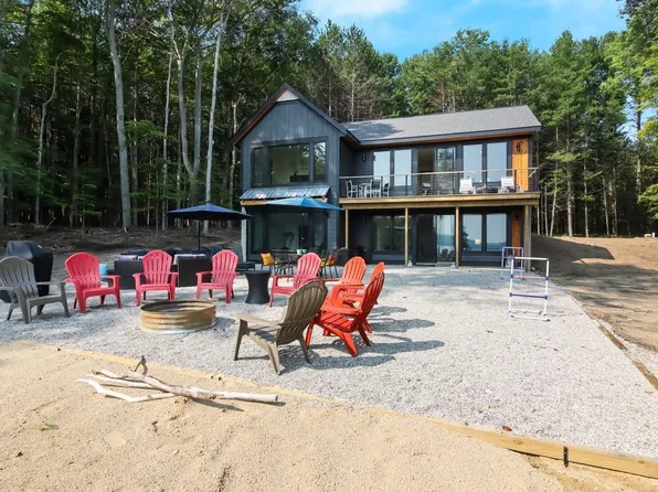 2364 Us Highway 31 N, Kewadin, MI 49648