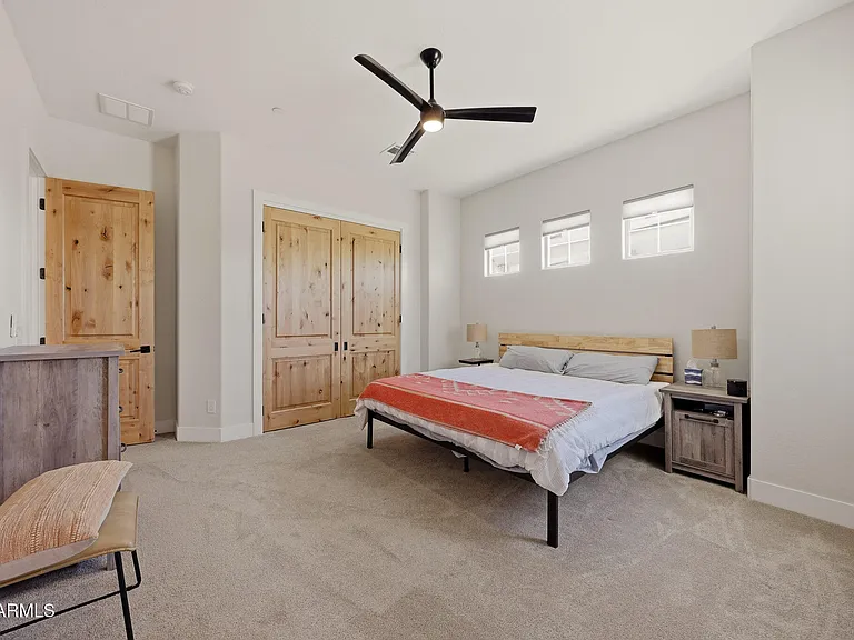 6896 E Lomas Verdes Dr — Photo 37