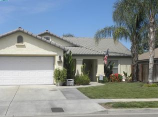 1972 Cabrillo Ave, Tulare, CA 93274