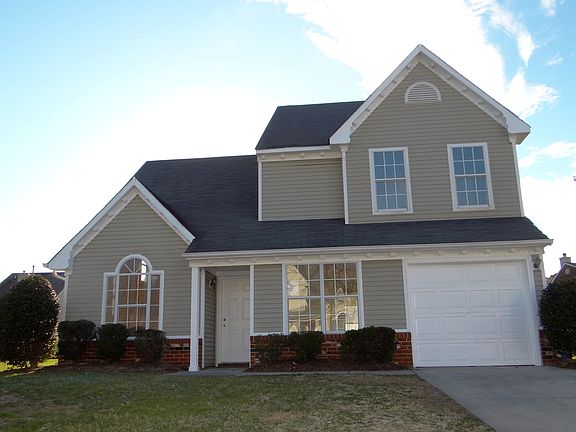 4th image of 57 Centre Port Cir