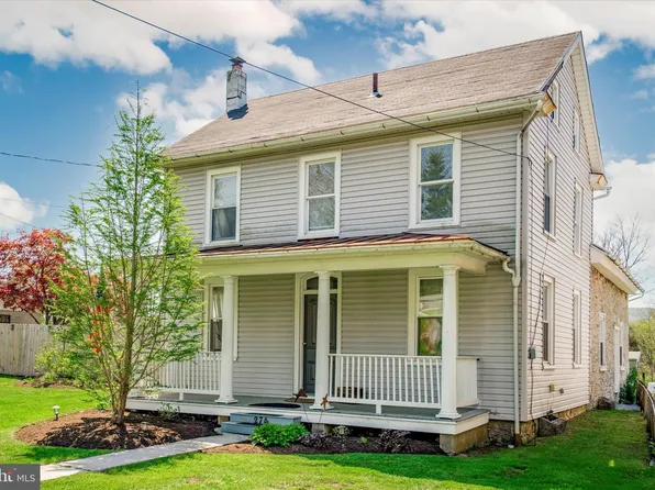 274 E Penn Ave, Wernersville, PA 19565