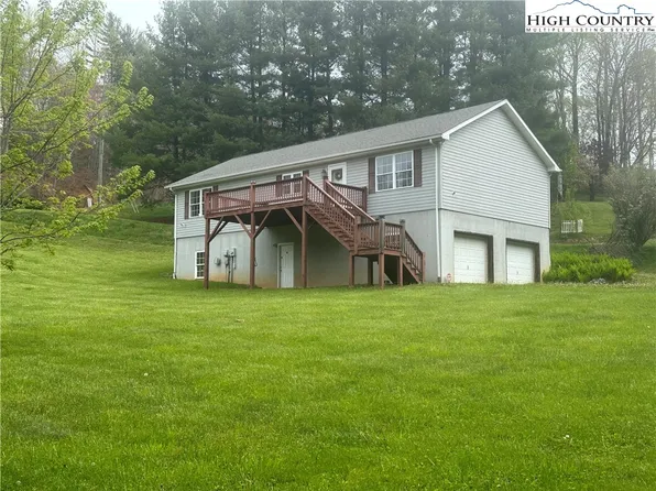 319 Slabtown Road, Zionville, NC 28626