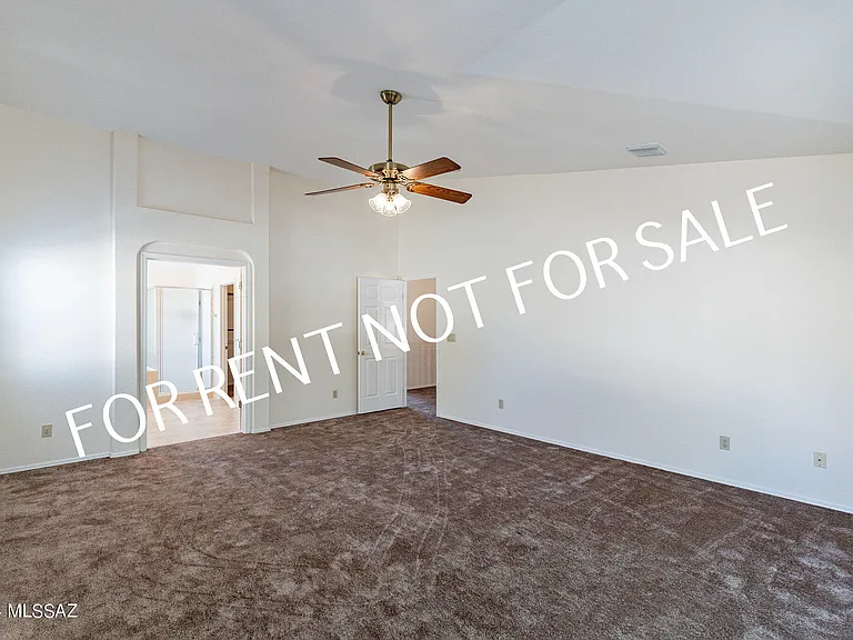 12490 N Copper Queen Way — Photo 32