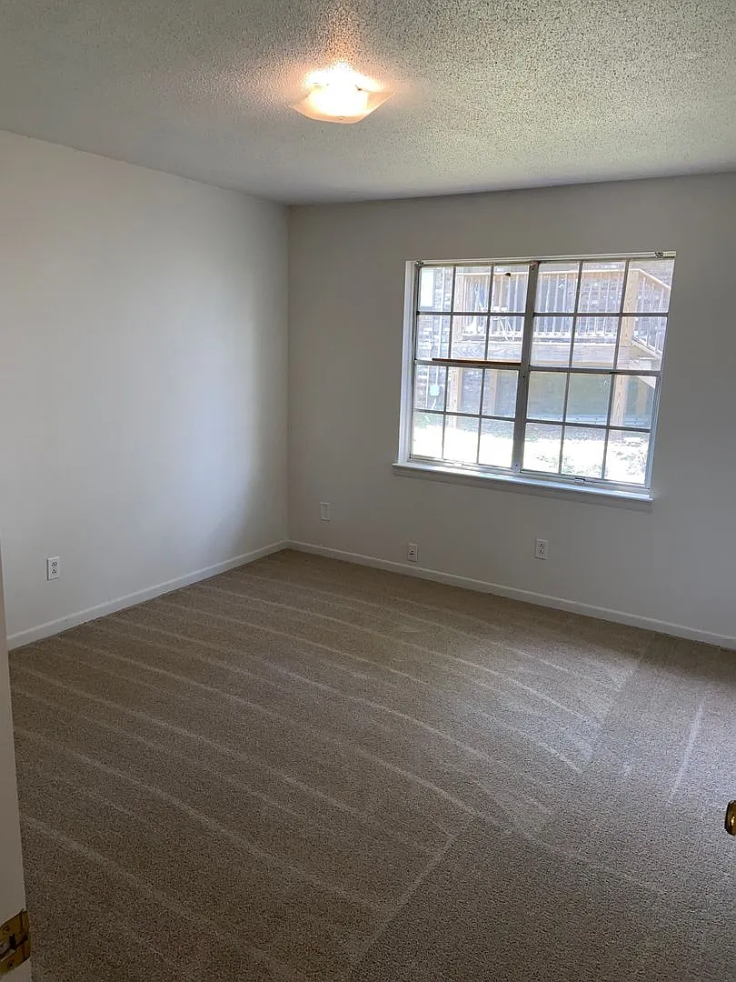 Cosby Apartments — Photo 4