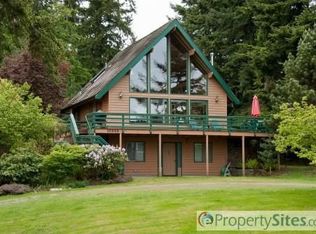 10323 SW 117th Pl, Vashon, WA 98070