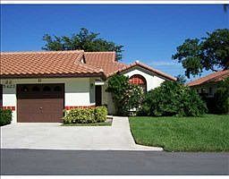 5th image of 5423 Palm Springs Ln APT B