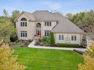 10545 Yankee Ridge Dr, Frankfort, IL 60423