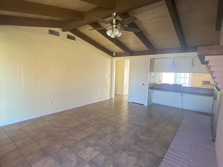 860 S Collegiate Dr — Photo 4