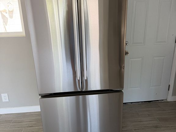 4th image of 2424 Continental Ave #2428