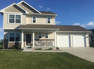 1302 Cherokee St, Nevada, IA 50201