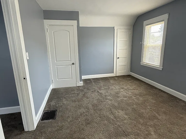 146 Greene St — Photo 7