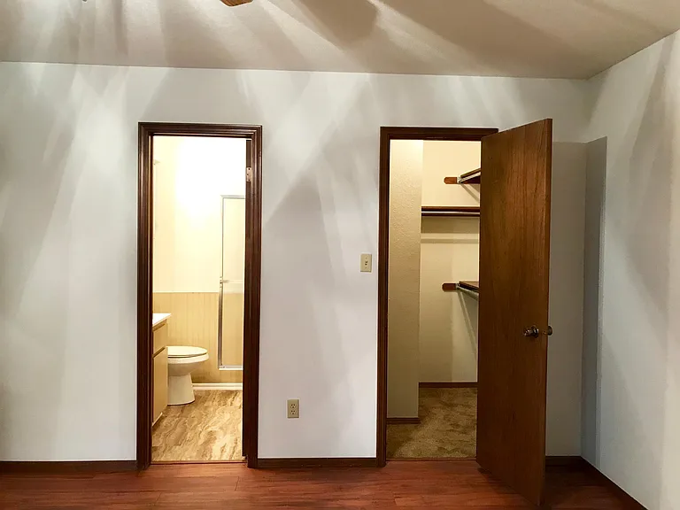 3/4 Bathroom