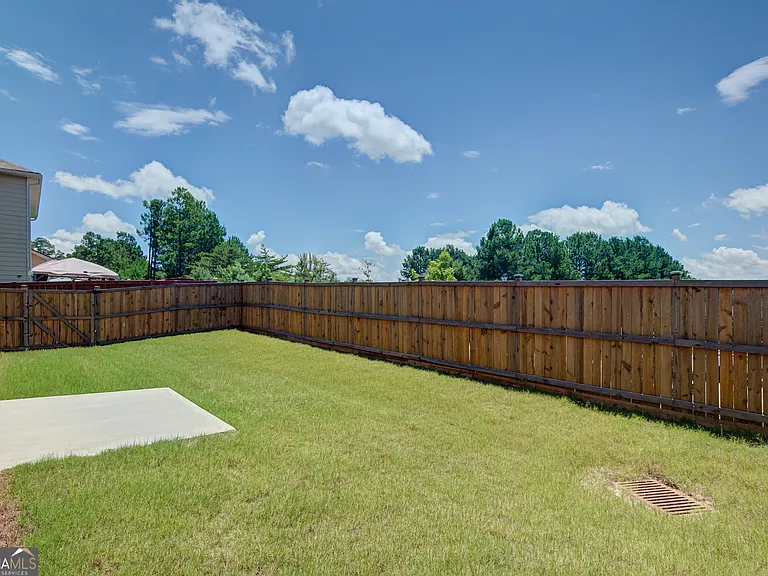 2000 Carolyn Dixon Way — Photo 51