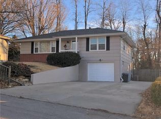 3618 Jackson St, Saint Joseph, MO 64507